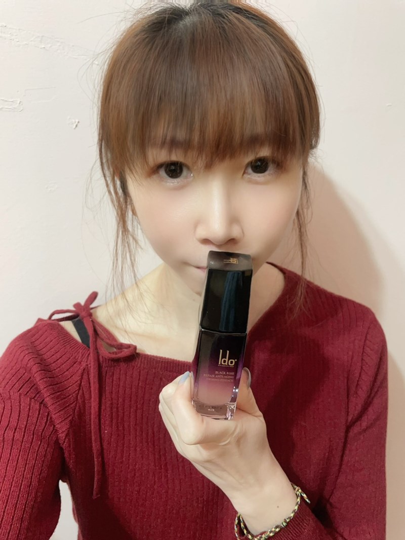 女人知己試用大隊,口碑行銷,部落客行銷,Ido醫朵 黑玫瑰修護抗老系列,船井生醫,Ido醫朵,黑玫瑰抗老修護系列,玫瑰波波,玫瑰繃帶,1緊2繃,媽媽界瘋傳延緩肌膚老化神器,拯救壓力疲勞肌,專櫃平替,媲美醫美,結合專櫃醫美效果,雙波類肉毒胜肽,高濃度普拉斯鏈,黑玫瑰重生緊膚金萃,黑玫瑰抗老膠原乳霜
